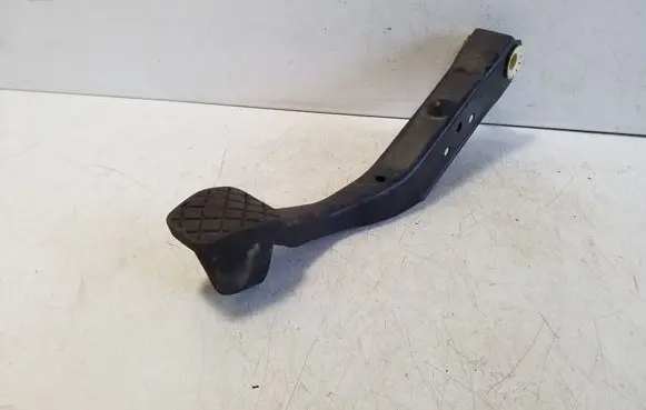 Volkswagen Golf V Brake pedal 280508