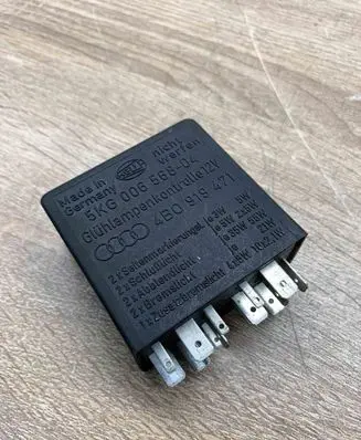 Audi A8 S8 D2 4D Other relay 4B0919471 5KG00656804