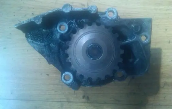 Citroen Berlingo Water pump 9630772610