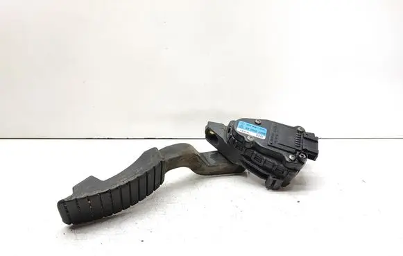 Renault Laguna II Accelerator throttle pedal 8200003392