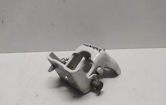 Peugeot Partner Front door lower hinge 