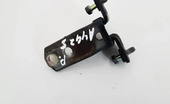 Mitsubishi Outlander Front door upper hinge