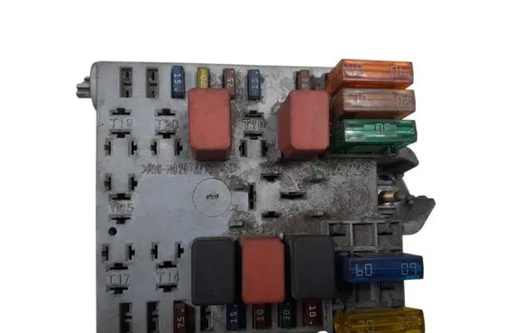 Fiat Punto (188) Fuse box set 46778440