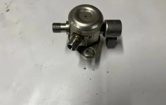 Mercedes-Benz CLS C218 X218 Mechanical fuel pump A2780700101