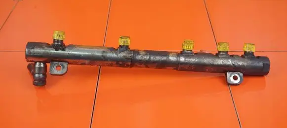 Mercedes-Benz Sprinter W906 Fuel line pipe 646985