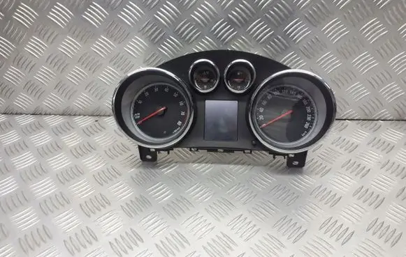 Opel Astra J Tachometer 13374938