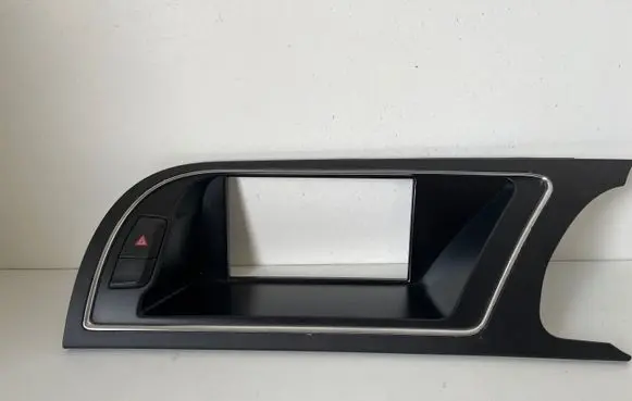 Audi A5 8T 8F Radio/GPS head unit trim 8T2857185F