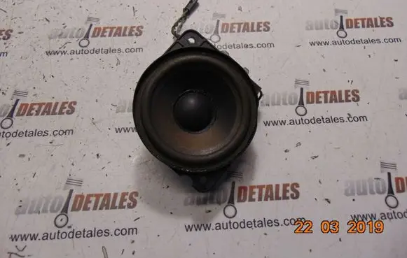 Mercedes-Benz S W220 Panel speaker A2208201302