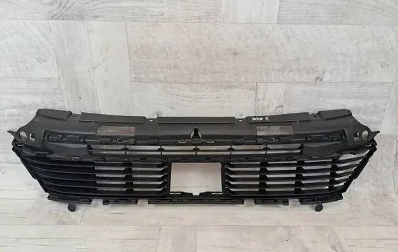 Peugeot 3008 II Front bumper lower grill 9811017677