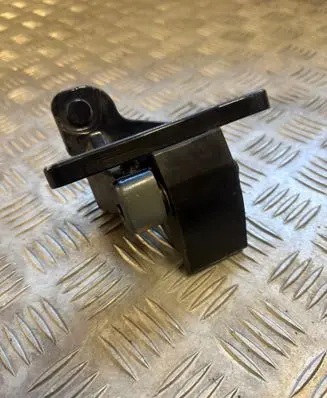 Mercedes-Benz E W213 Front door lower hinge A04705