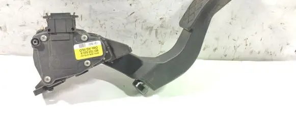 Audi A4 S4 B6 8E 8H Accelerator throttle pedal 8E1723523G 8E1723523J 8E1723523A