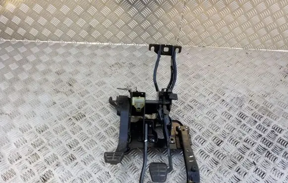 Seat Alhambra (Mk1) Pedal assembly 7M3721031AA