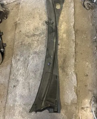 Renault Kangoo I Wiper trim 7700304885