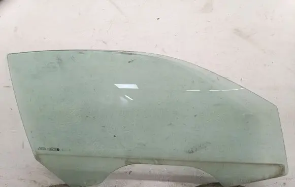 Ford Fiesta Front door window/glass (coupe) AS2