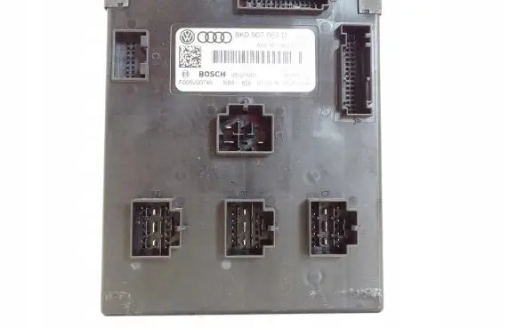 Audi A5 8T 8F Comfort/convenience module 8K0907063D