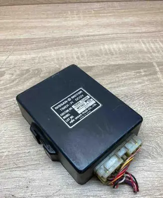Nissan Primera Ignition relay 1106975J00 M71AD