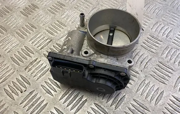 Lexus RX 450H Throttle valve 2203031090