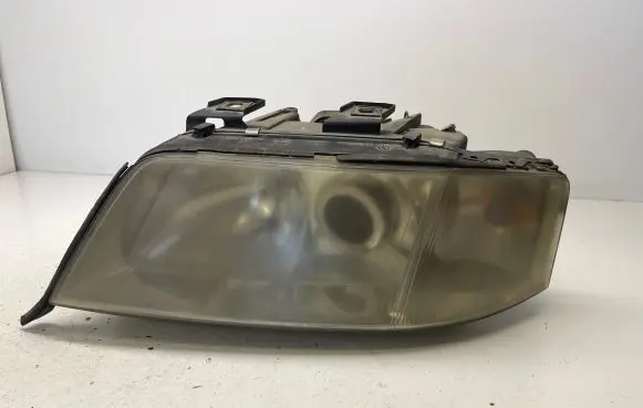 Audi A6 S6 C5 4B Headlight/headlamp 279401