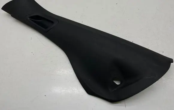 BMW X5 E70 Rear seat side bottom trim 7154837 51477154837 10834110