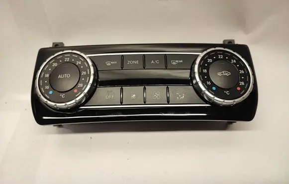 Mercedes-Benz CLS C218 X218 Interior fan control switch A2049000715