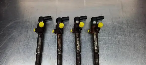 Fuel injectors set