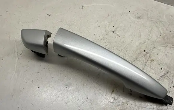 Peugeot 308 Front door exterior handle MOU020831