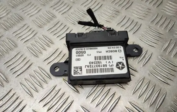 Chrysler Pacifica Parking PDC control unit/module P68193772AJ 0263014378