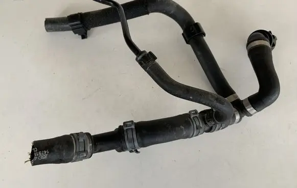 Audi Q7 4M Engine coolant pipe/hose 4M0122109AN 4M0122109