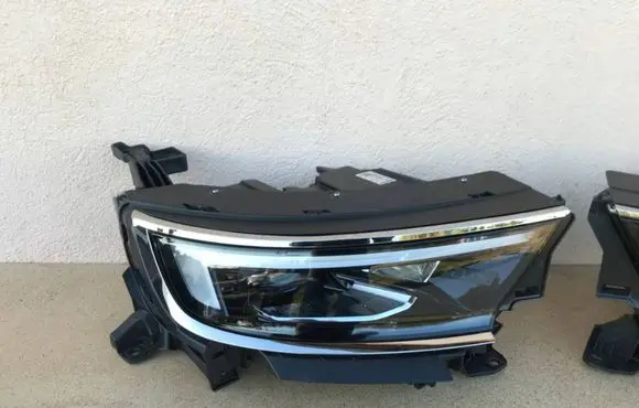 Opel Mokka B Headlight/headlamp 9834016680 368158932 L375791