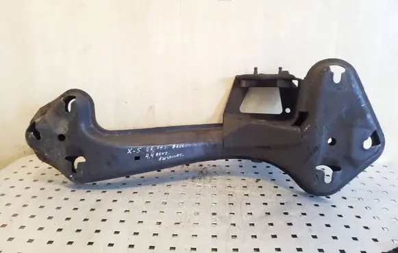 BMW X5 E53 Gearbox mounting bracket