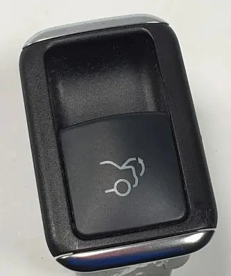 Mercedes-Benz E W212 Tailgate opening switch A2079050051