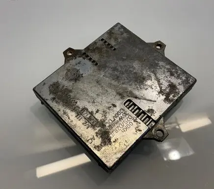 Mercedes-Benz C W203 Headlight ballast module Xenon 