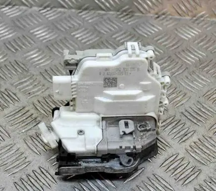 Audi A4 S4 B9 8W Coupe door lock (next to the handle) 8X2837015B