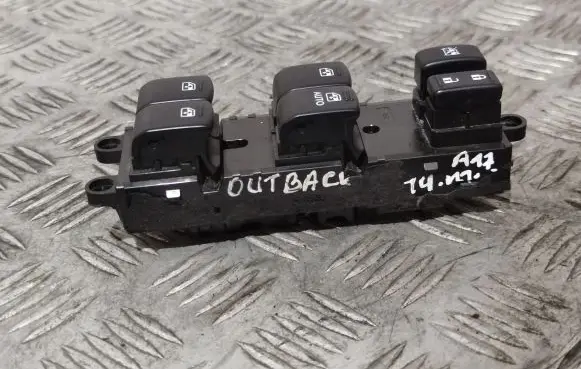 Subaru Outback Electric window control switch 83071AJ430