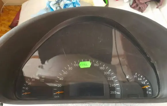 Mercedes-Benz C W203 Speedometer (instrument cluster) A2035401311 2035401311