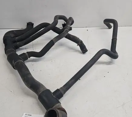 Renault Trafic II (X83) Engine coolant pipe/hose