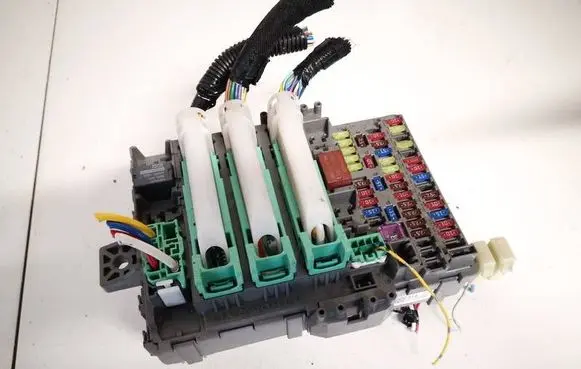 Fuse box set