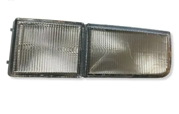 Volkswagen Golf III Front reflector 084411613R 56363