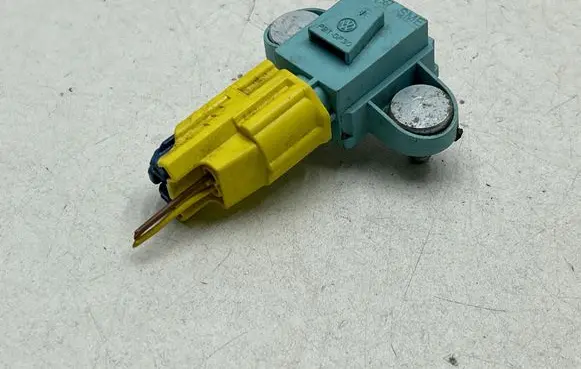 Audi A6 S6 C6 4F Airbag deployment crash/impact sensor 4F0955557 PBTGF30