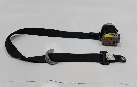 Toyota Verso Front seatbelt 73210-0F053