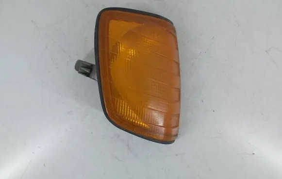Mercedes-Benz E W124 Front indicator light 42704R6