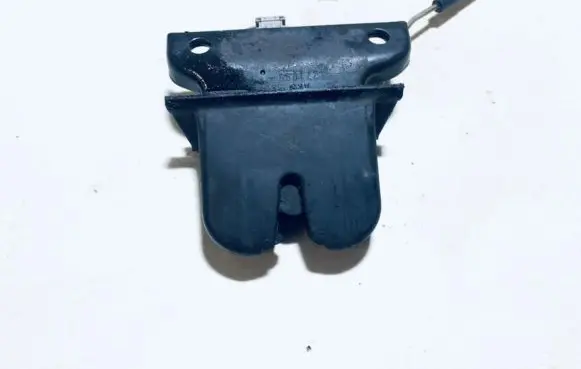 Audi A3 S3 8L Tailgate/trunk/boot lock/catch/latch 8l0827505e