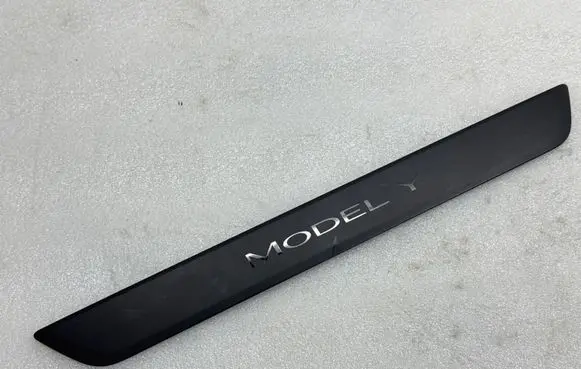 Tesla Model Y Front sill trim cover 149430100A
