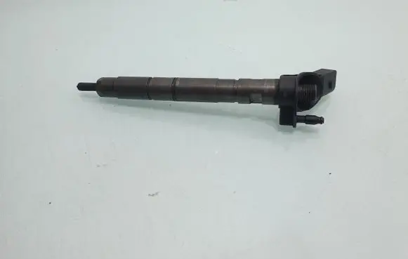 Audi A6 S6 C6 4F Fuel injector 059130277AJ
