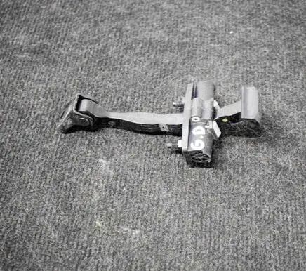 Tesla Model 3 Rear door check strap stopper 9509B RR19178
