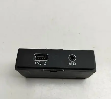 Audi A5 AUX in-socket connector 8W0035708