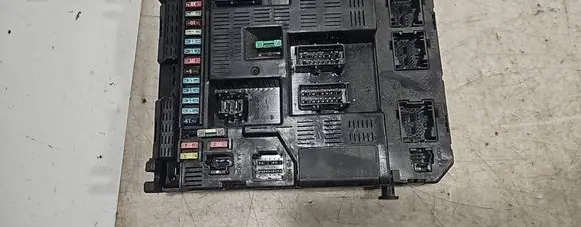 Peugeot 307 Fuse module 9636760580 9644098180 09160736