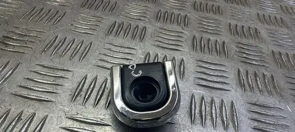 Land Rover Range Rover Evoque L538 Tie down hook / loop 