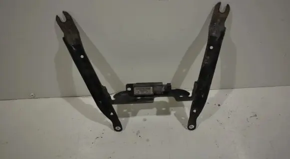 Ford Mondeo Mk III Radiator support slam panel bracket 1S7X12431AB