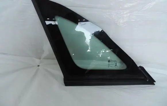 Opel Crossland X Rear side window 43R-000015